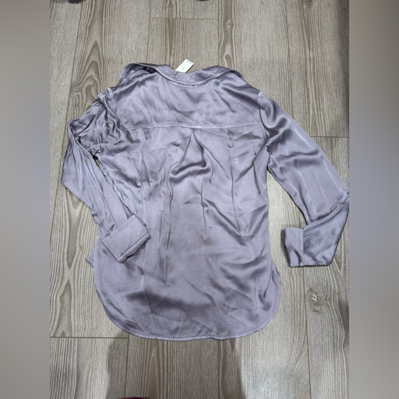 Anthropologie Cloth & Stone Soft Lavender Satin Top - Picture 6 of 6